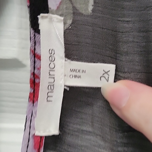 MAURICES Sheer with Lace Floral Open Kimono - Picture 5 of 9